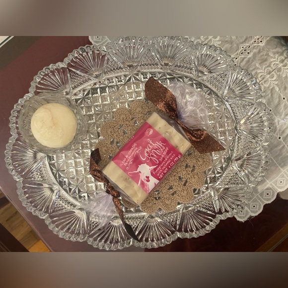 NWT Clean And Caprine Be Well Goat Milk Soap Bar Pomegranate Oatmeal Soap - Picture 6 of 10